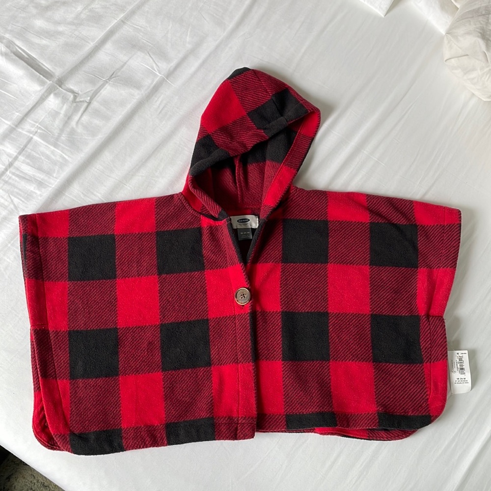 NWT Never Worn Old Navy Baby Buffalo Plaid Fleece Cape Size 18-24months